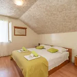Desin Villa *