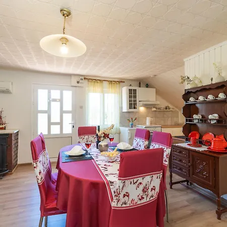 Villa Desin Molunat