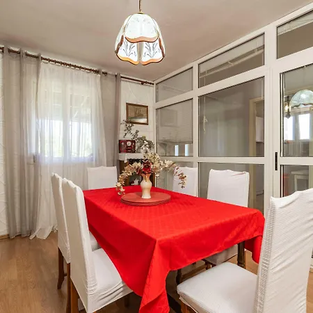 Desin Villa *